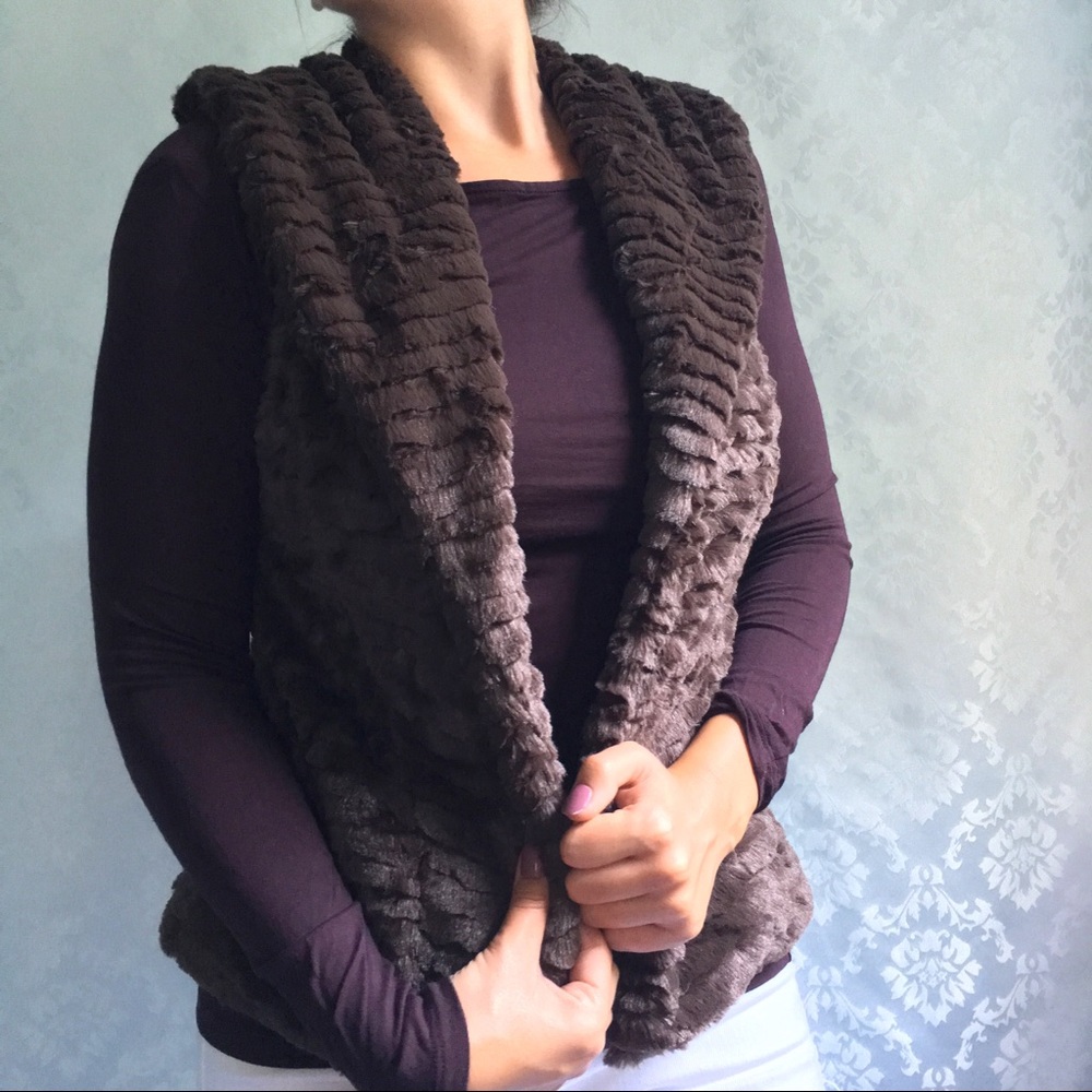 NWT Brown Faux Fur Vest